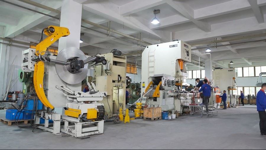 workshop of solar mounting clamps product-1-1