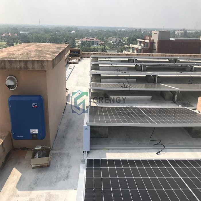 Ballasted flat roof solar mounting systems
