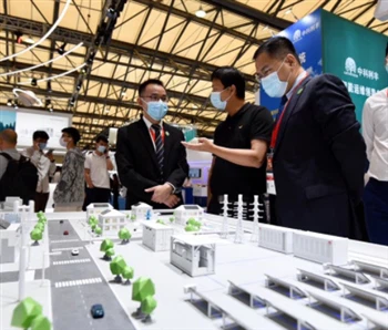 中国ブリーフ: SNEC は 5 月に延期